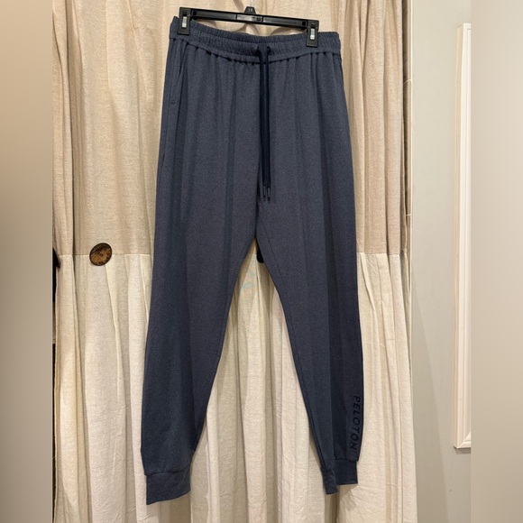 Size Medium peloton joggers - Picture 2 of 5